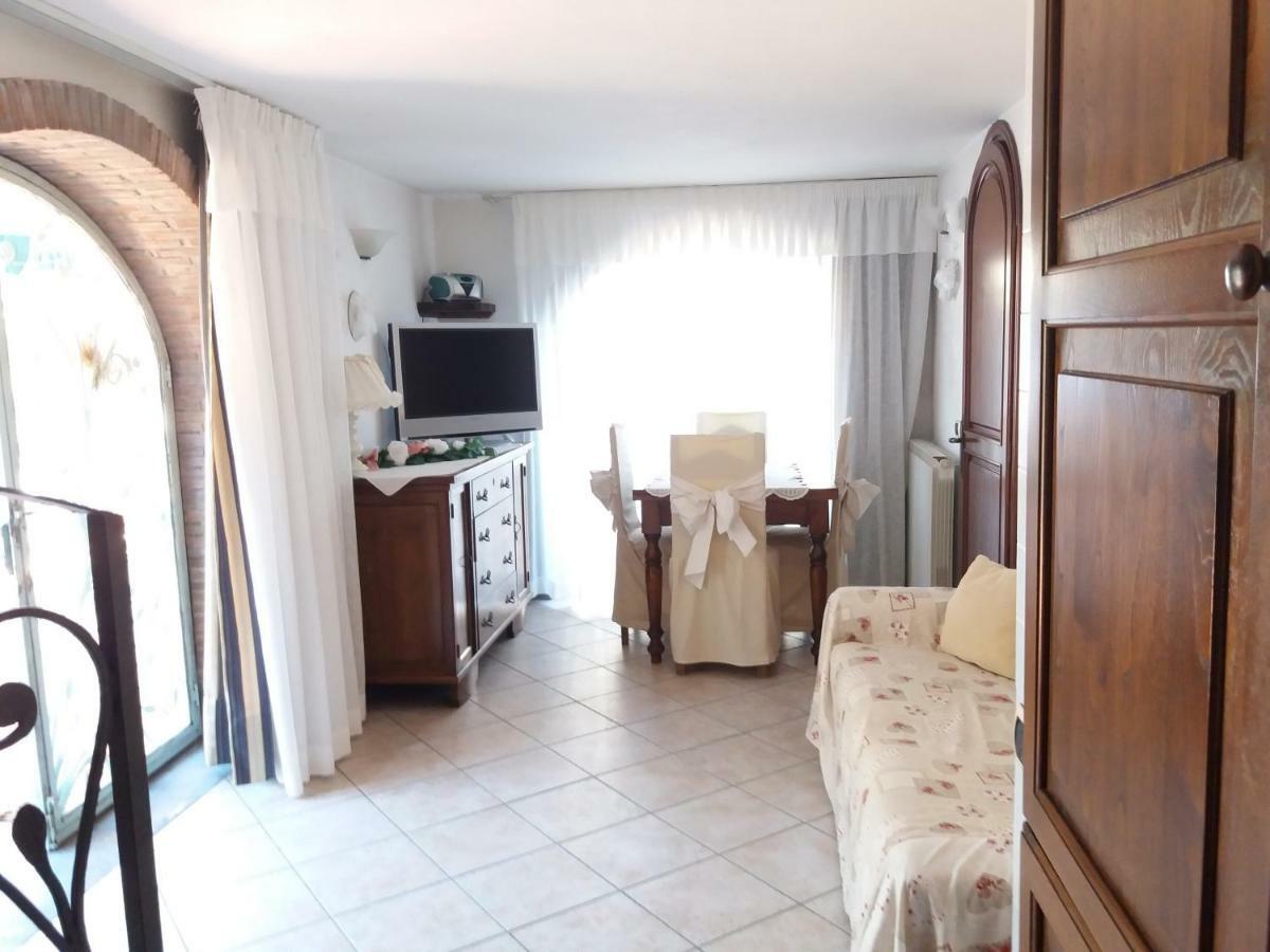 Raffinato Bilocale A Lido Di Camaiore Vicino Al Mare Buitenkant foto