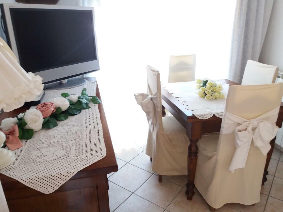 Raffinato Bilocale A Lido Di Camaiore Vicino Al Mare Buitenkant foto